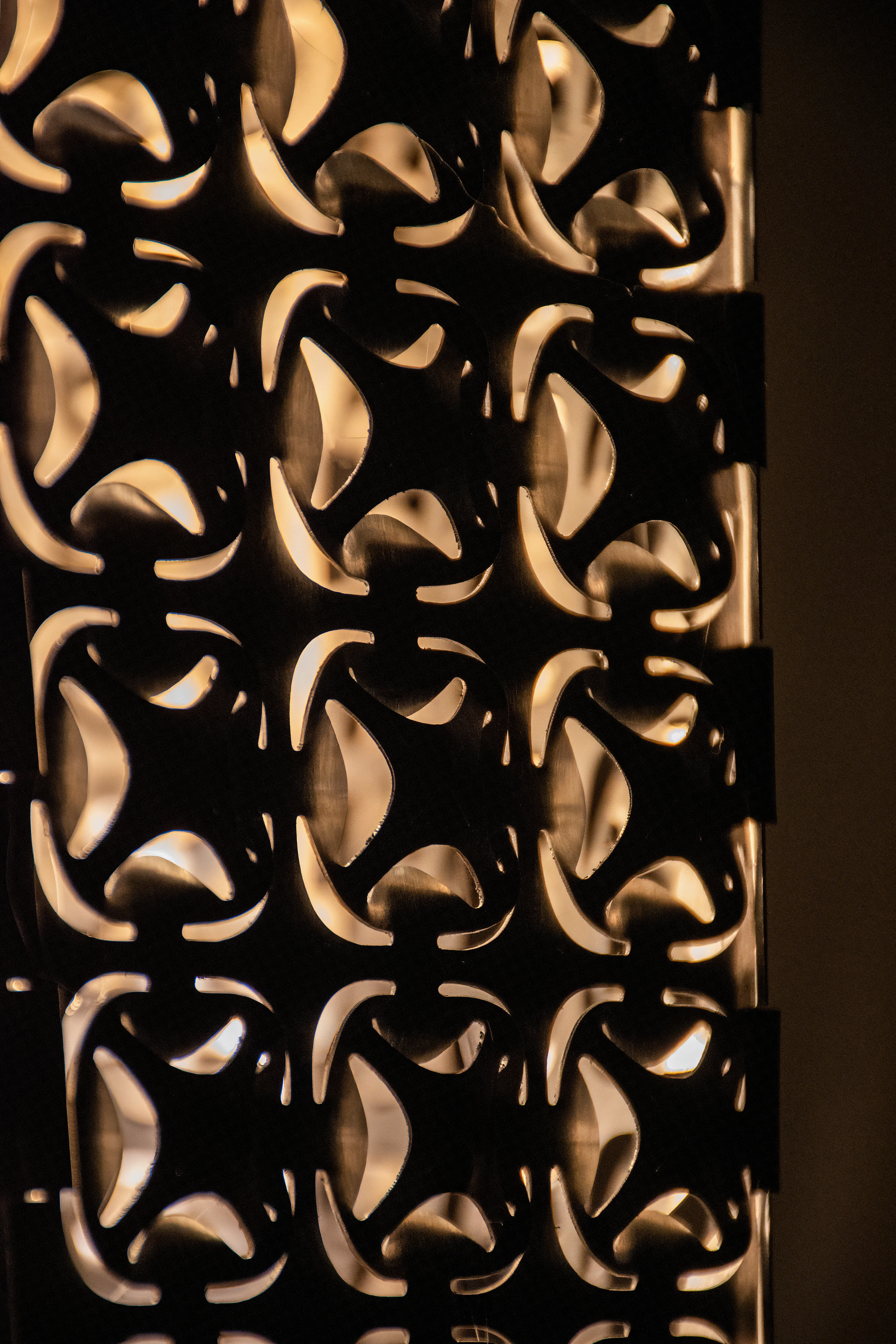Perspective view of the aluminum cells.